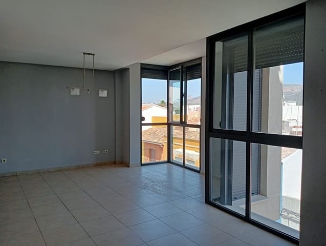 Piso de 3 habitaciones en Gata de Gorgos en alquiler - 900 € (Ref: 10024722)