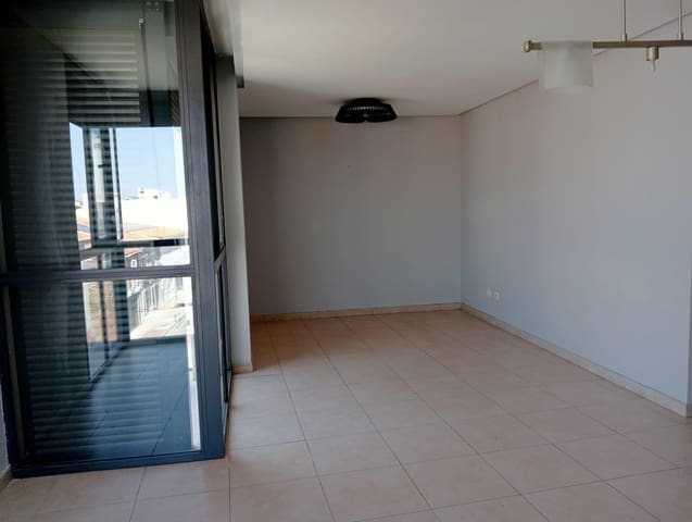 Piso de 3 habitaciones en Gata de Gorgos en alquiler - 900 € (Ref: 10024722)
