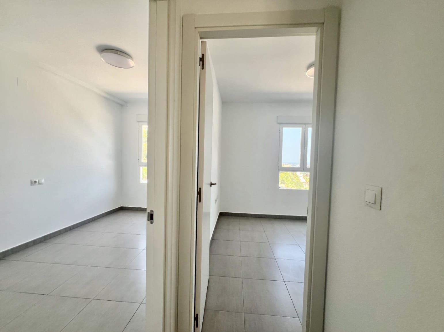 Villa/Maison Mitoyenne de 2 chambres à louer à Pedreguer avec piscine garage - 1 000 € (Ref: 10026280)