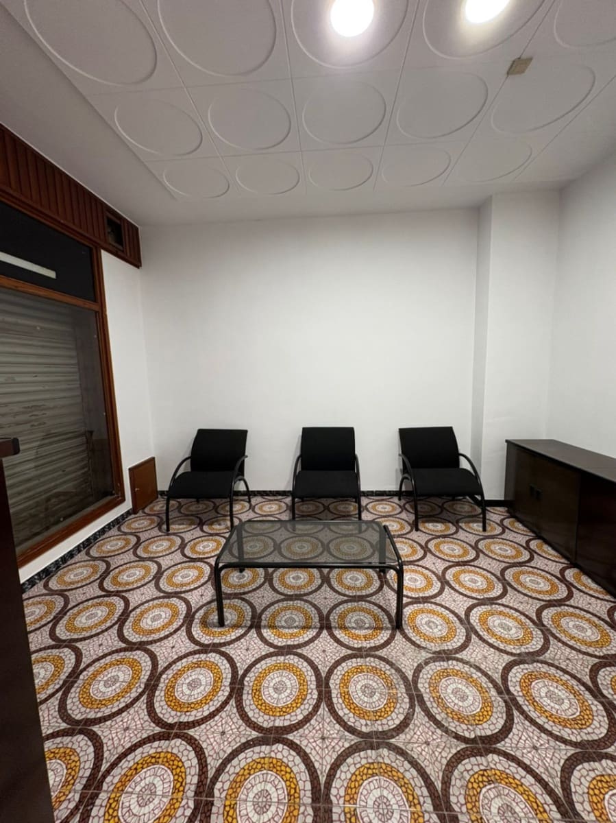 2 bedroom Commercial for rent in Pedreguer - € 800 (Ref: 10101326)