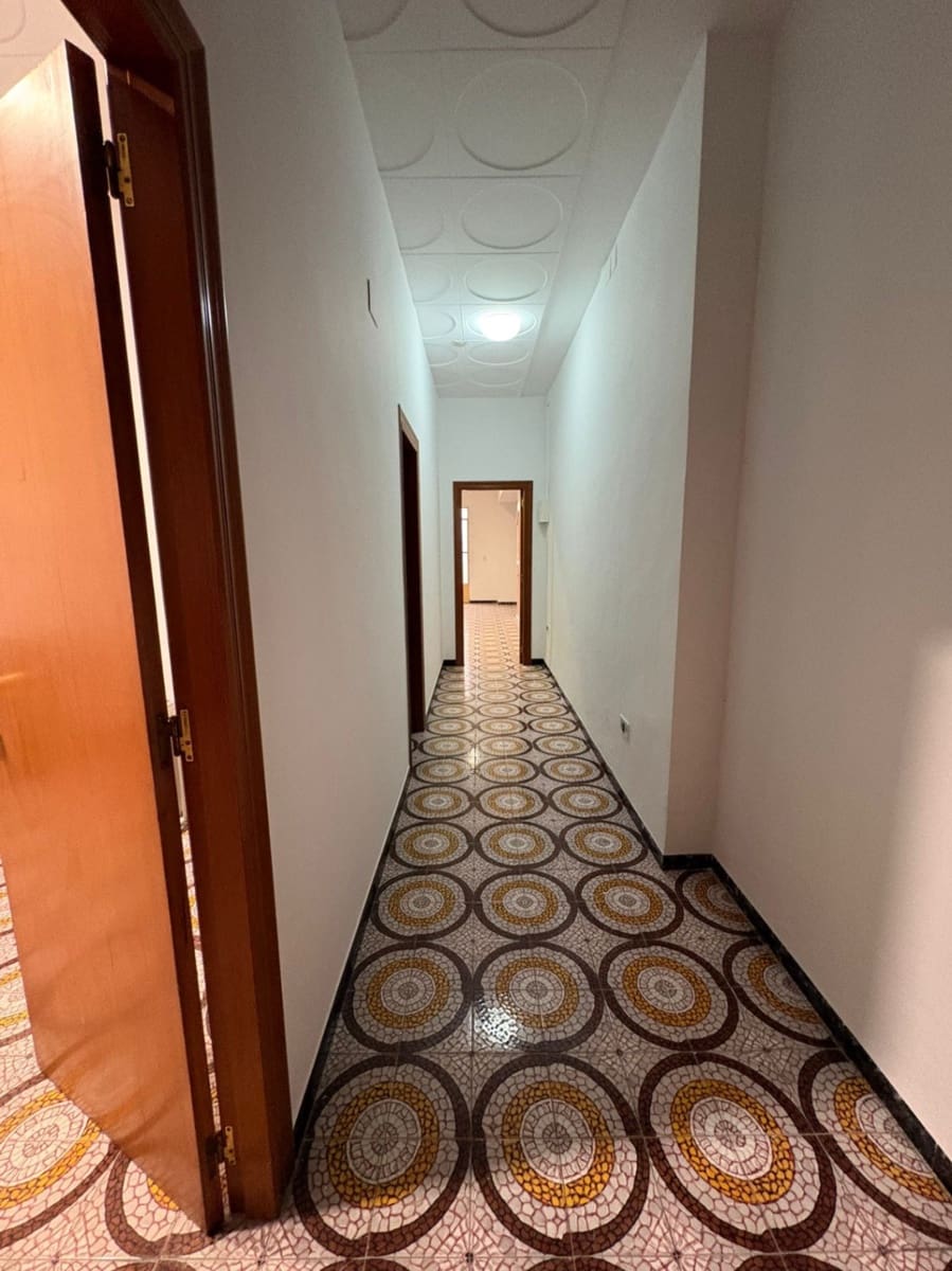 2 bedroom Commercial for rent in Pedreguer - € 800 (Ref: 10101326)