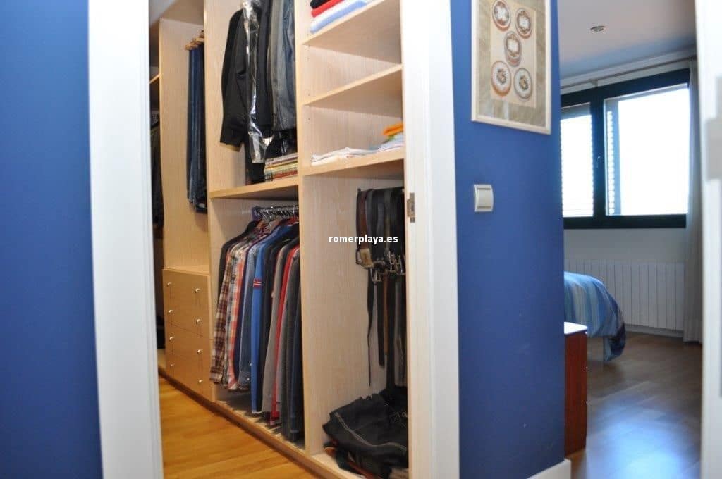 6 bedroom Villa for sale in Pedreguer with garage - € 800,000 (Ref: 3910880)