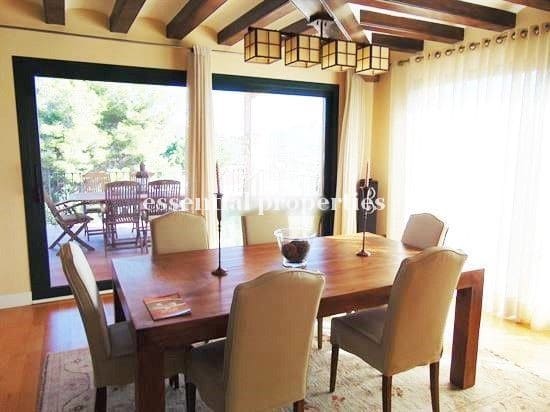 6 Zimmer Villa zu verkaufen in Pedreguer mit Garage - 800.000 € (Ref: 3910880)