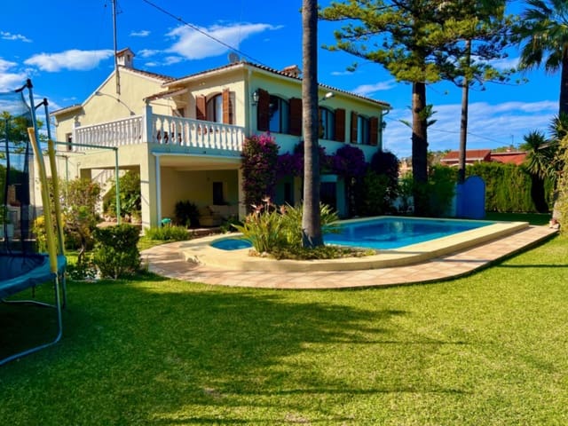 9 soveværelse Villa til salg i Pedreguer med swimmingpool garage - € 550.000 (Ref: 3913681)