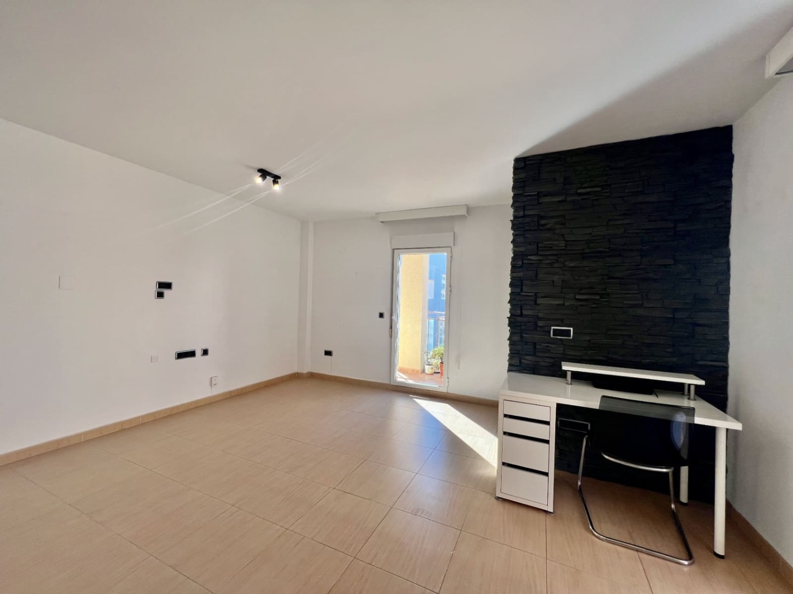 2 bedroom Flat for sale in Denia with garage - € 199,500 (Ref: 4114217)