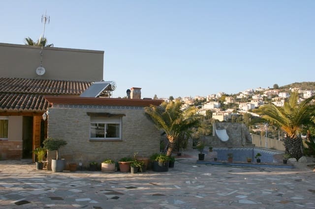 4 slaapkamer Villa te koop in Monte Solana, Pedreguer met zwembad garage - € 650.000 (Ref: 4485279)