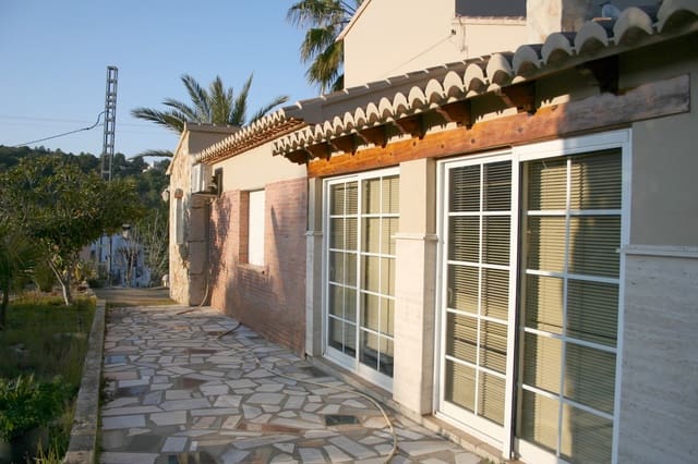 4 slaapkamer Villa te koop in Monte Solana, Pedreguer met zwembad garage - € 650.000 (Ref: 4485279)