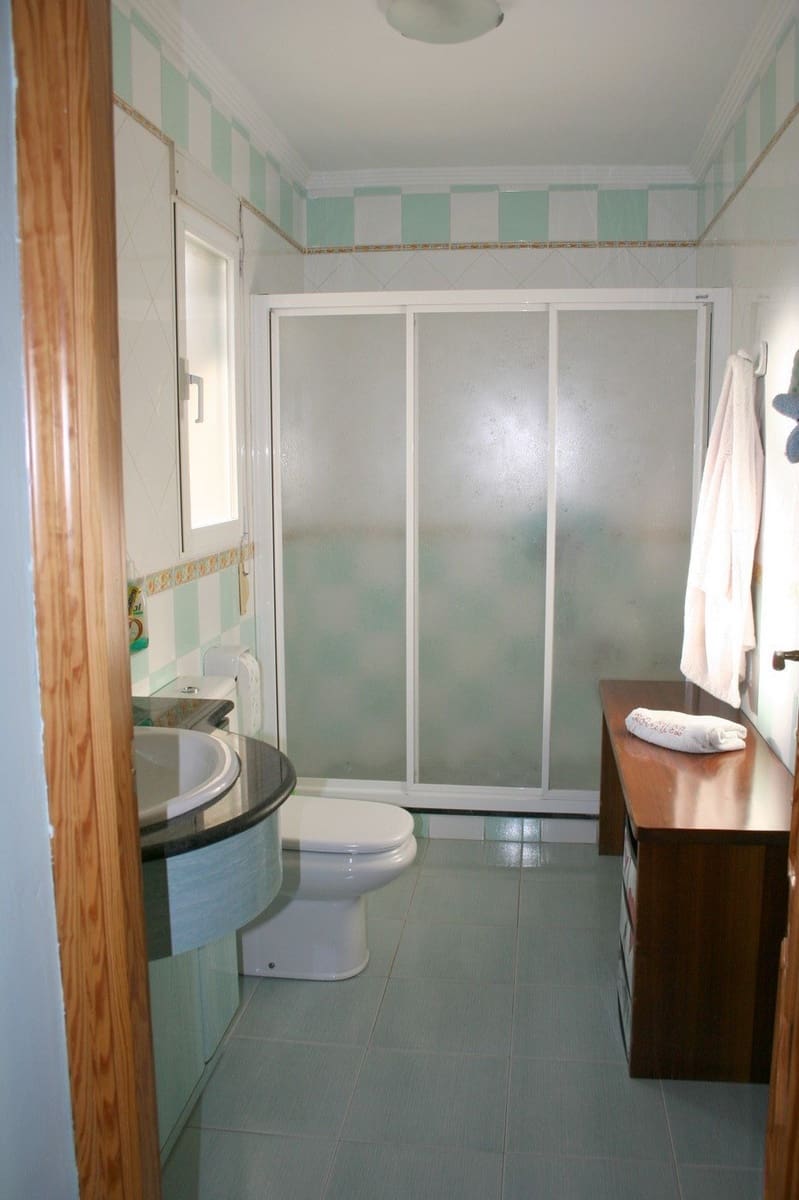 4 soveværelse Villa til salg i Monte Solana med swimmingpool garage - € 650.000 (Ref: 4485279)