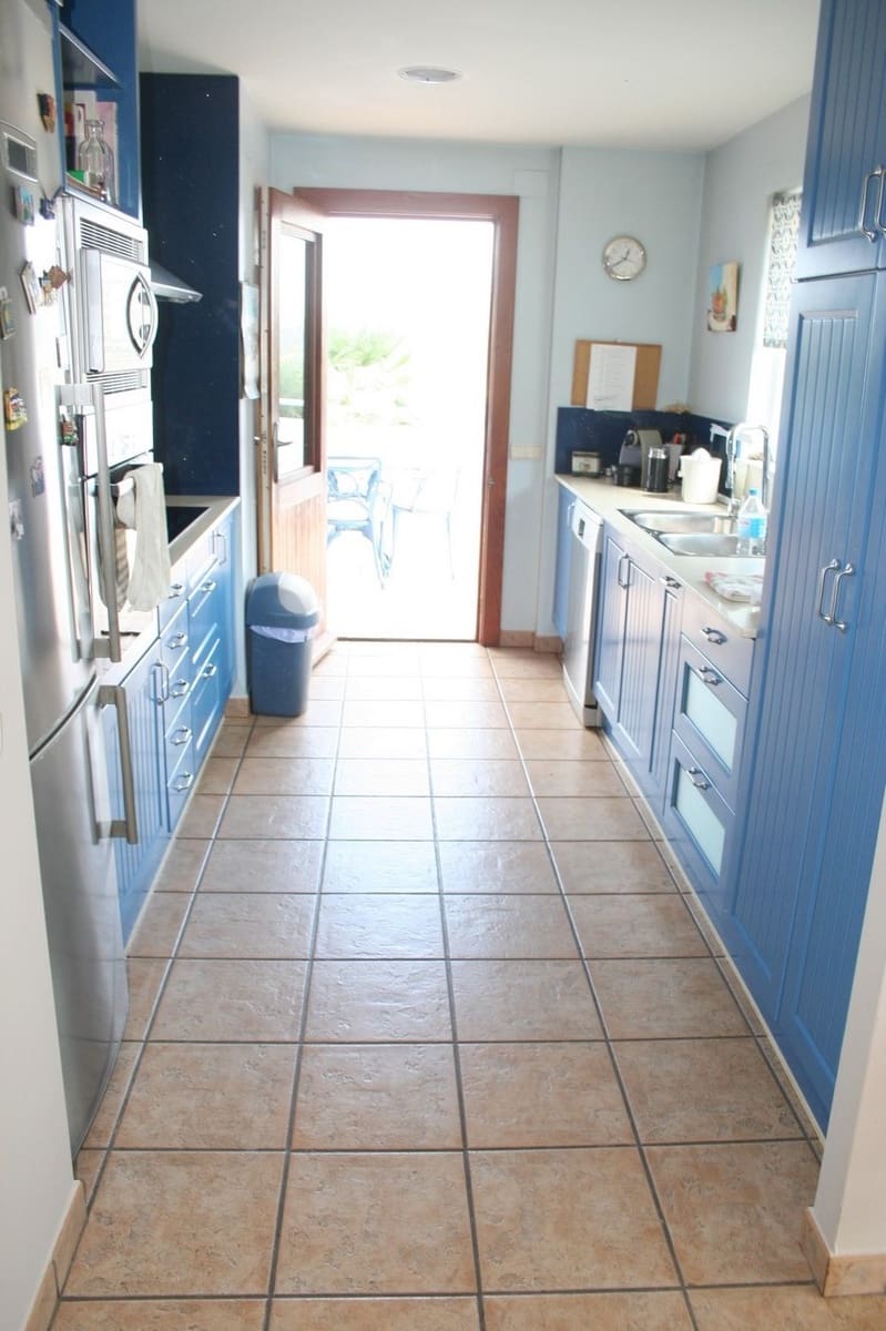 4 bedroom Villa for sale in Pedreguer with pool garage - € 680,000 (Ref: 4842303)