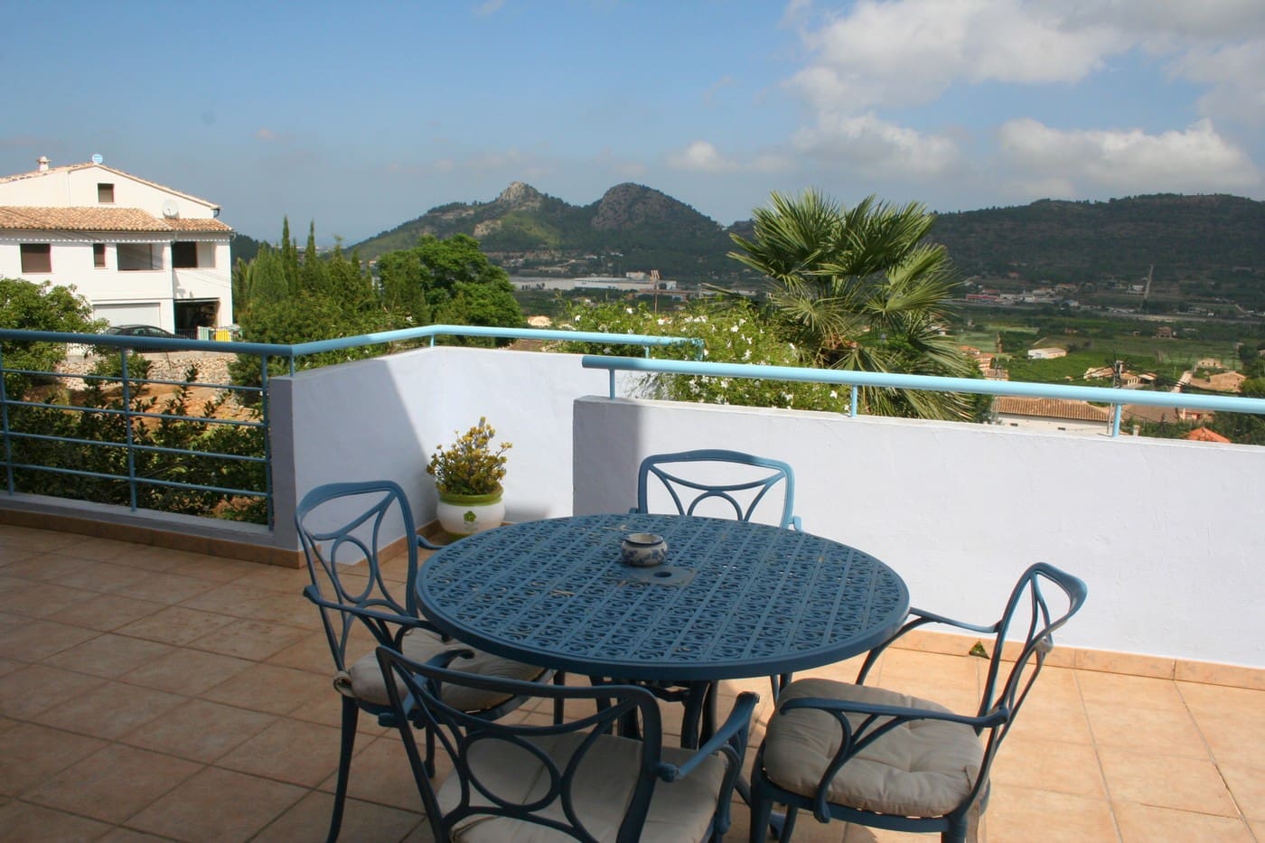 4 bedroom Villa for sale in Pedreguer with pool garage - € 680,000 (Ref: 4842303)