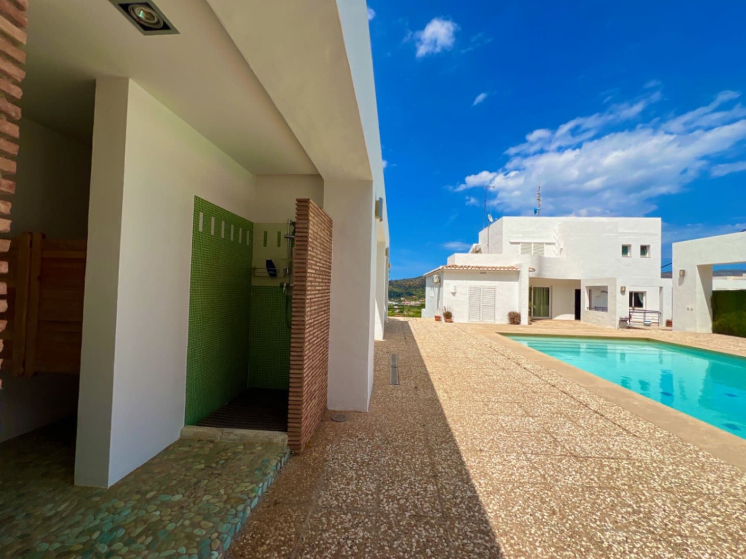 4 bedroom Villa for sale in Pedreguer with pool garage - € 680,000 (Ref: 4842303)