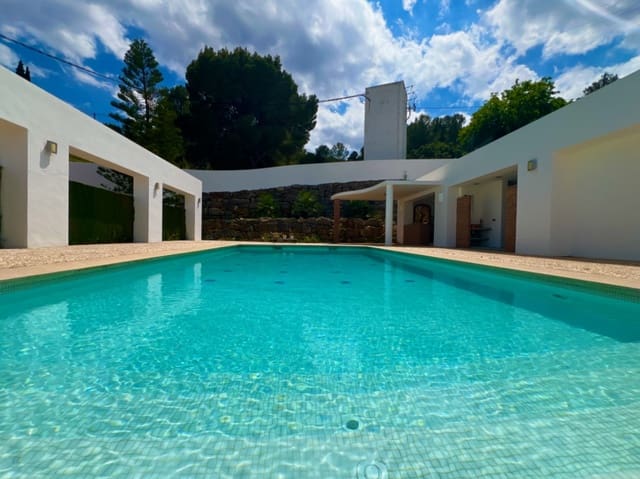 4 slaapkamer Villa te koop in Pedreguer met zwembad garage - € 680.000 (Ref: 4842303)