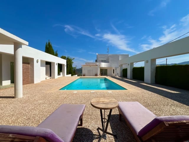 4 slaapkamer Villa te koop in Pedreguer met zwembad garage - € 680.000 (Ref: 4842303)