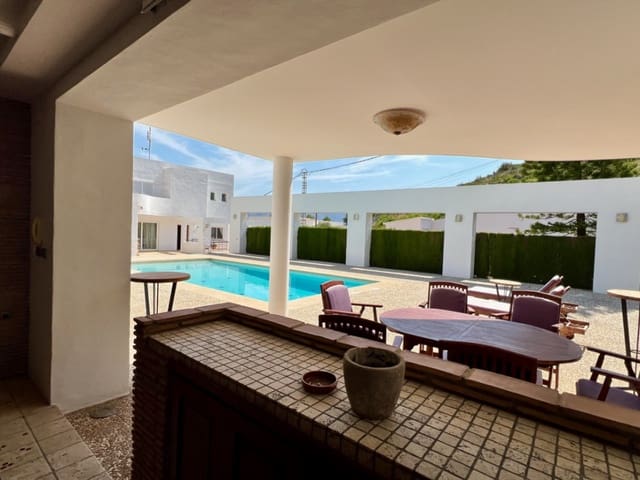 4 slaapkamer Villa te koop in Pedreguer met zwembad garage - € 680.000 (Ref: 4842303)