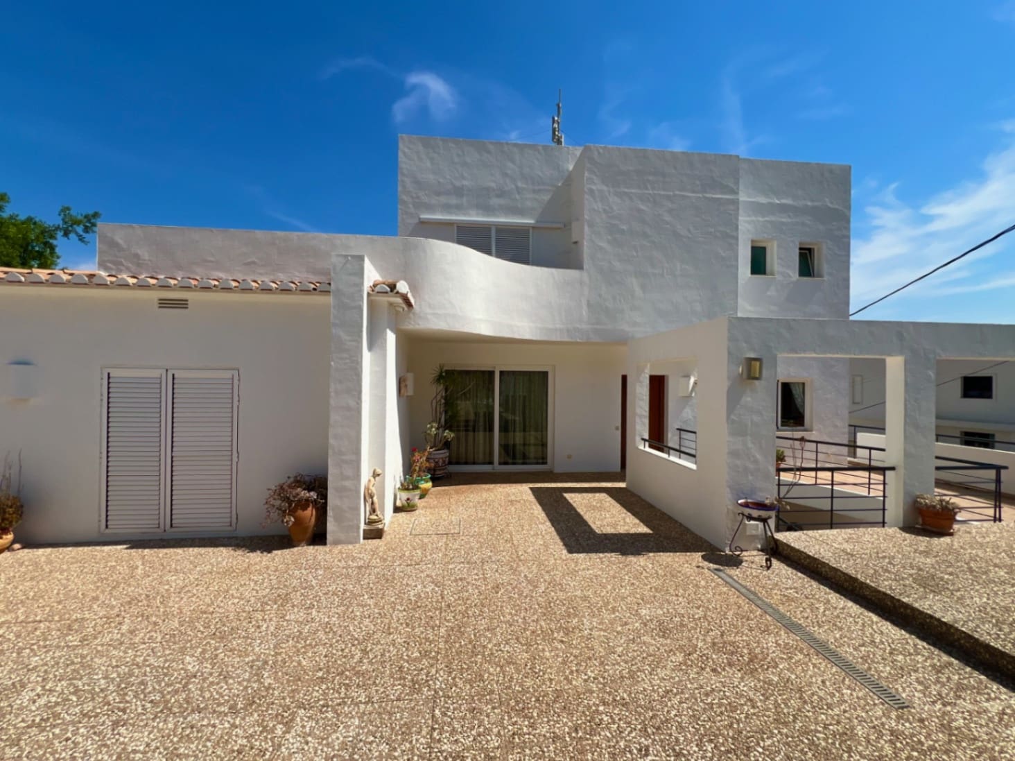 Chalet de 4 habitaciones en Pedreguer en venta con piscina garaje - 680.000 € (Ref: 4842303)