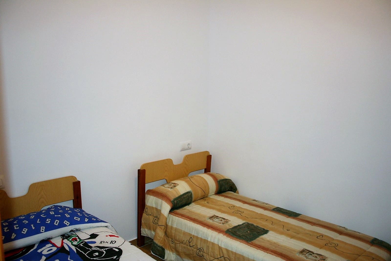 4 bedroom Townhouse for sale in Pedreguer - € 150,000 (Ref: 5084638)