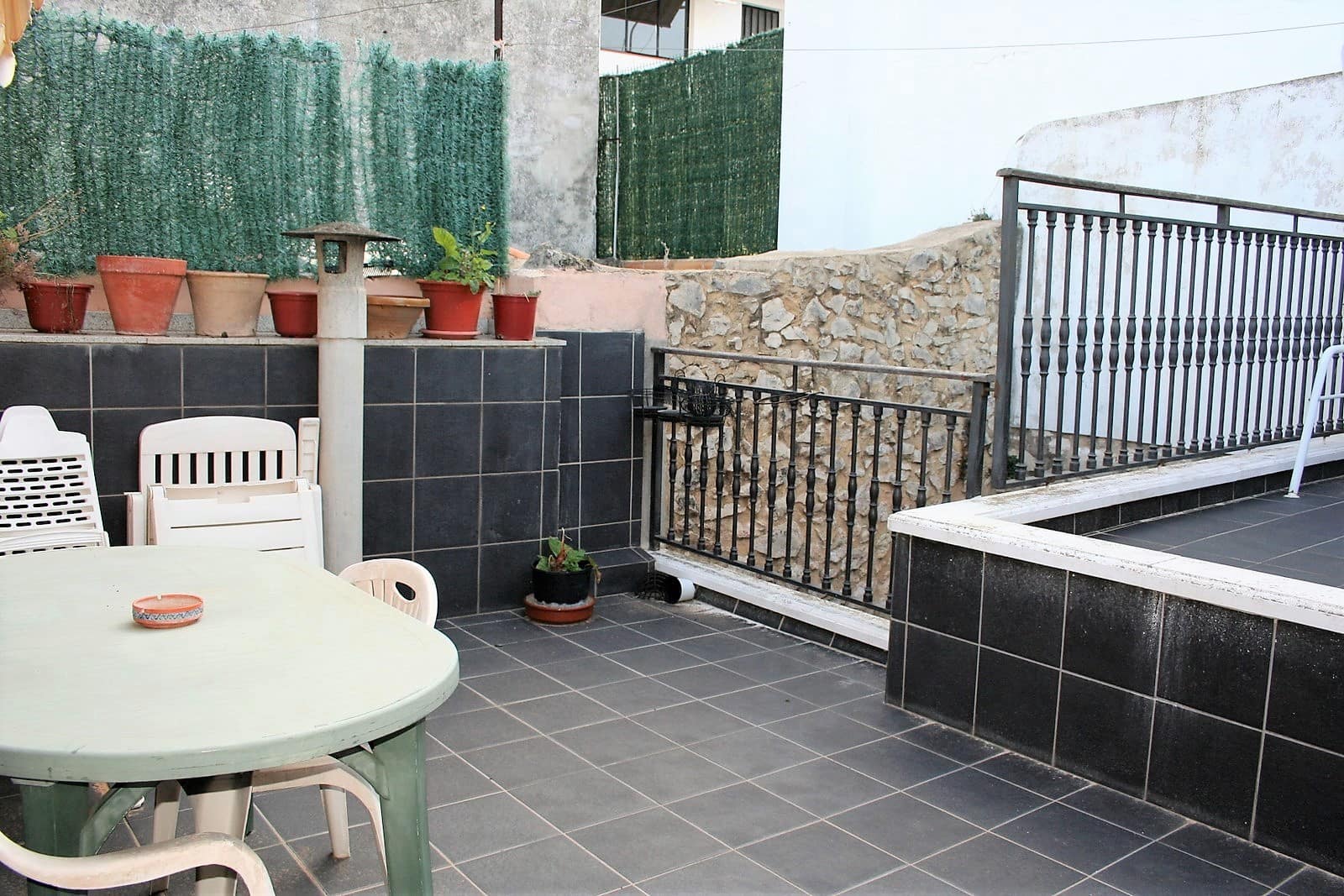 4 bedroom Townhouse for sale in Pedreguer - € 150,000 (Ref: 5084638)