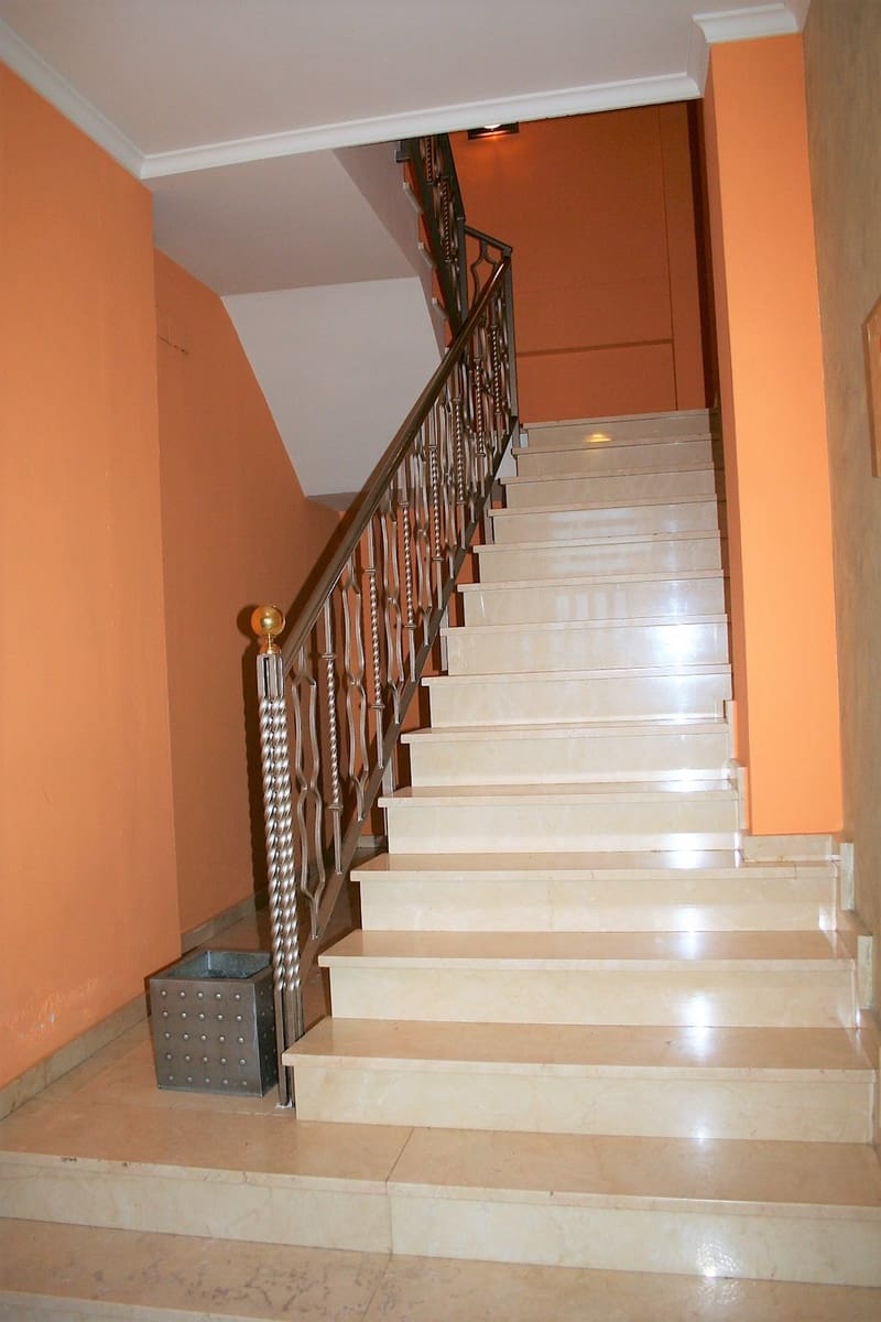 4 bedroom Apartment for rent in Pedreguer - € 700 (Ref: 5687213)