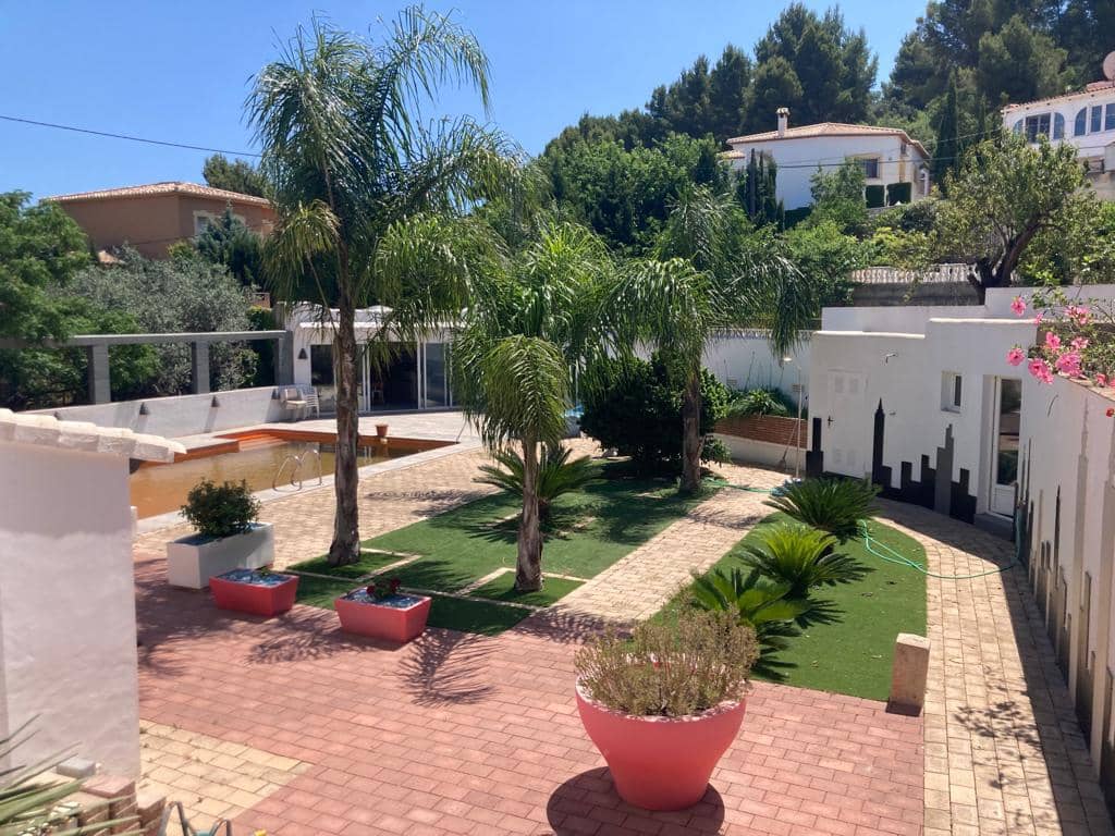 4 sovrum Villa till salu i Denia med pool garage - 680 000 € (Ref: 6901491)