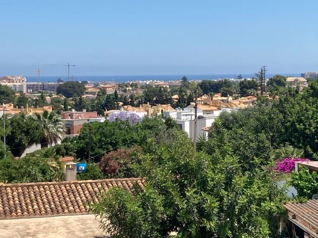 4 sypialnia Willa na sprzedaż w El Montgó, Dénia z basenem garażem - 680 000 € (Ref: 6901491)