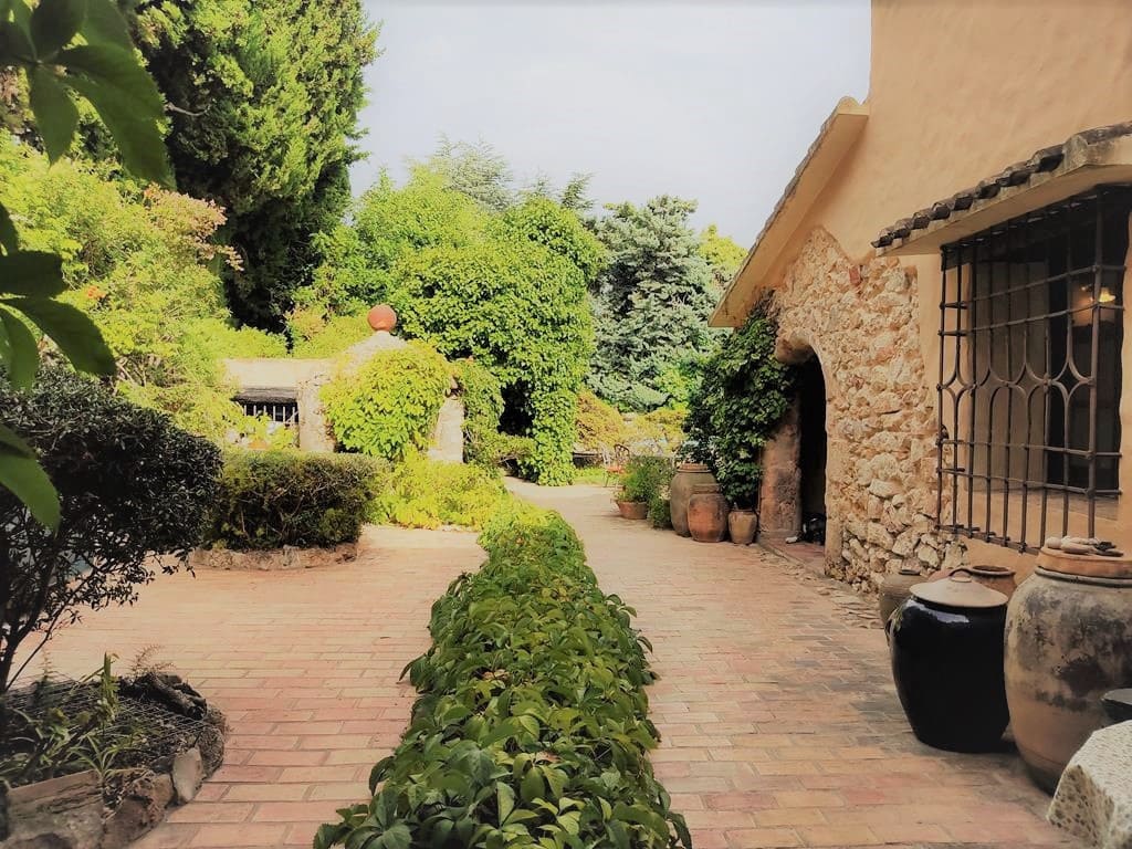 4 soveværelse Finca/Landehus til salg i Pedreguer med swimmingpool garage - € 875.000 (Ref: 7415322)