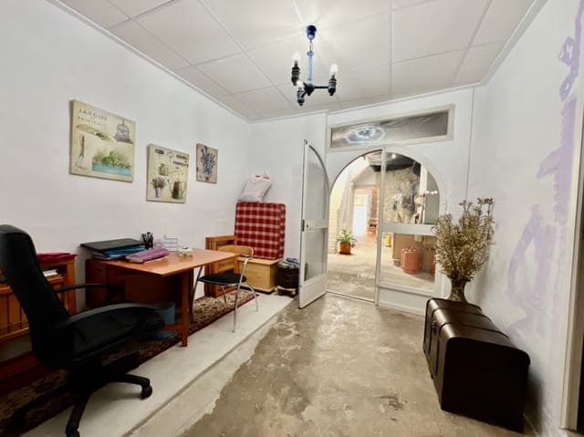 4 bedroom Townhouse for sale in Pedreguer - € 230,000 (Ref: 8116925)