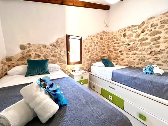 6 bedroom Villa for rent in La Xara - La Sella, Dénia with pool garage - € 4,000 (Ref: 8384644)