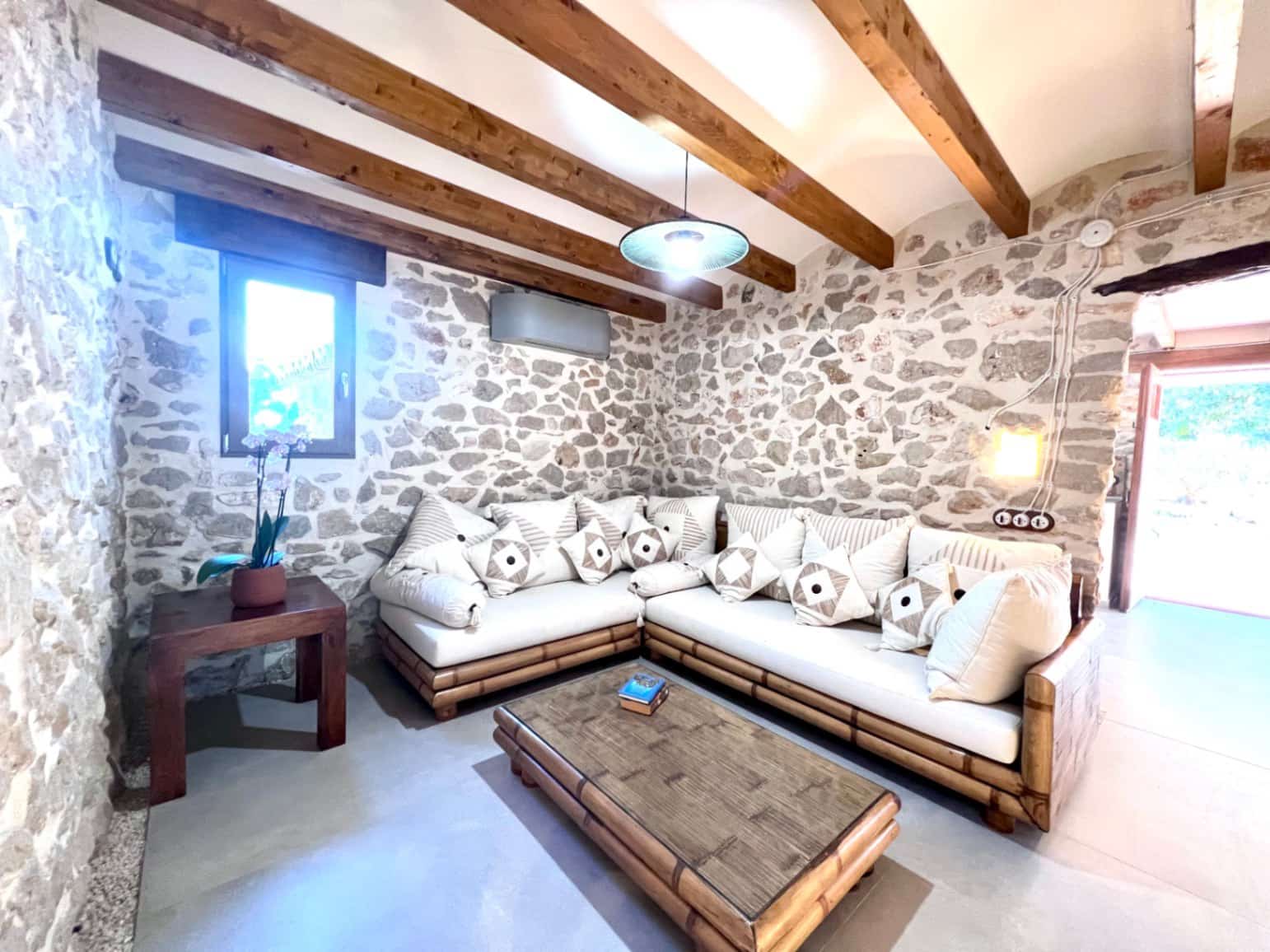 6 soveværelse Villa til leje i Denia med swimmingpool garage - € 4.000 (Ref: 8384644)