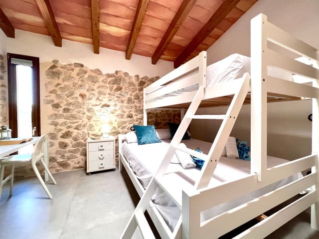 6 bedroom Villa for rent in La Xara - La Sella, Dénia with pool garage - € 4,000 (Ref: 8384644)