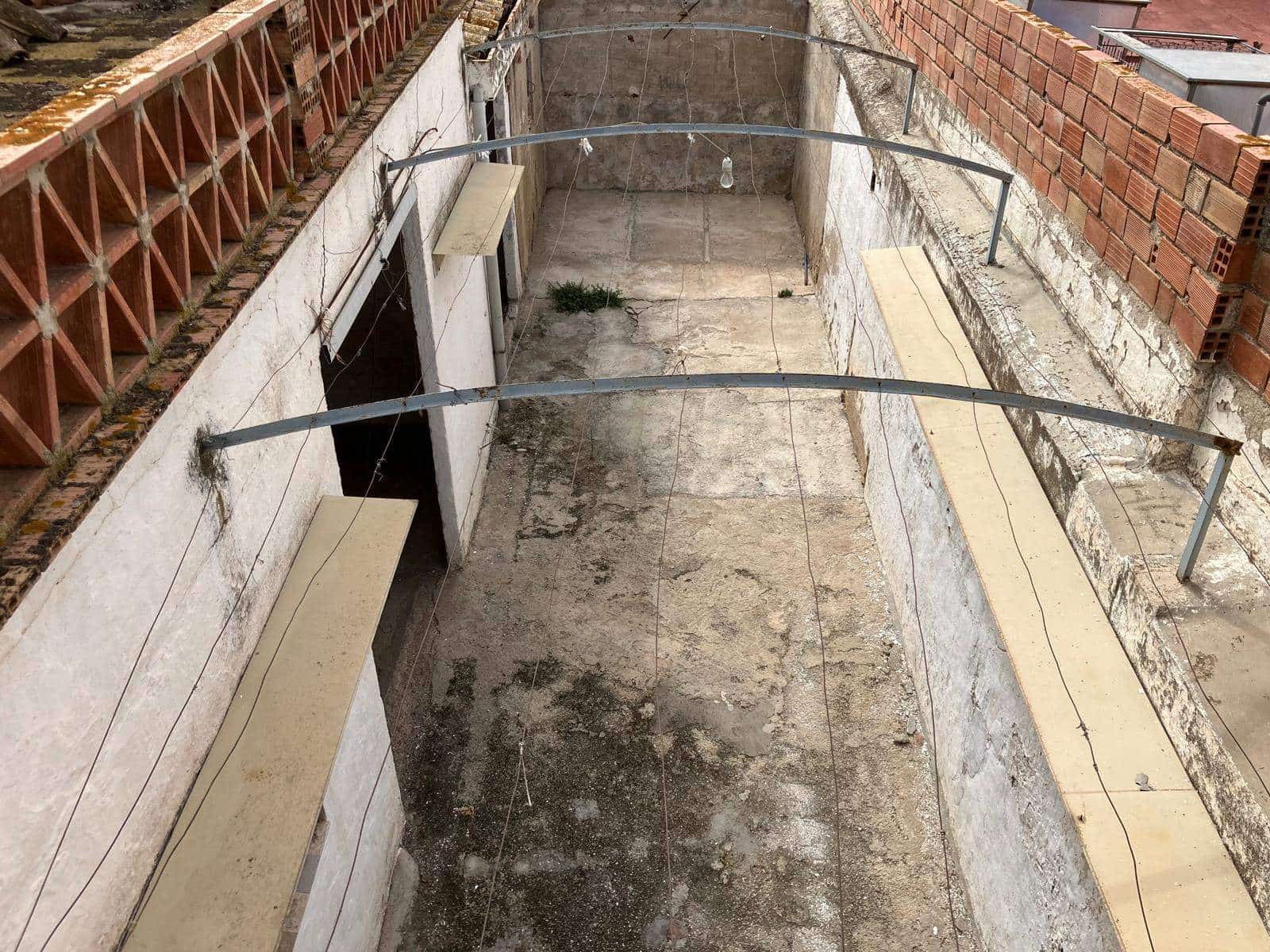 Ruína para venda em Pedreguer - 155 000 € (Ref: 8411055)