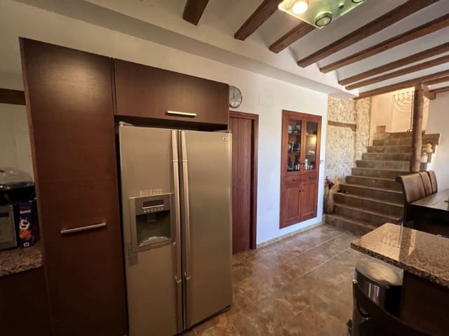 Finca/Herregård til salgs i Ibi med svømmebasseng garasje - € 850 000 (Ref: 8460904)