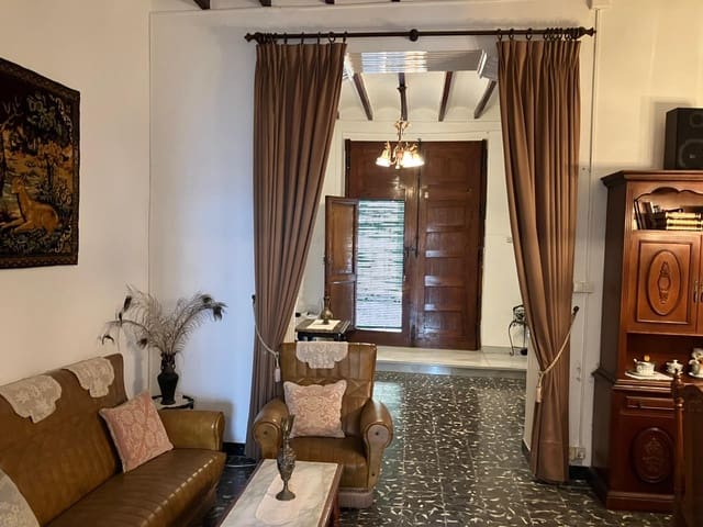 4 slaapkamer Huis te koop in Sagra - € 178.000 (Ref: 8686705)