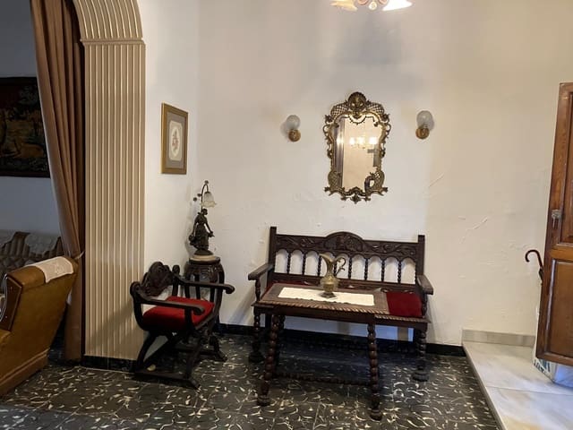 4 slaapkamer Huis te koop in Sagra - € 178.000 (Ref: 8686705)