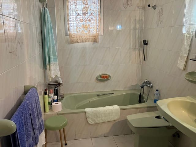 4 slaapkamer Huis te koop in Sagra - € 178.000 (Ref: 8686705)