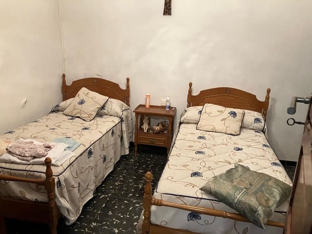 4 slaapkamer Huis te koop in Sagra - € 178.000 (Ref: 8686705)