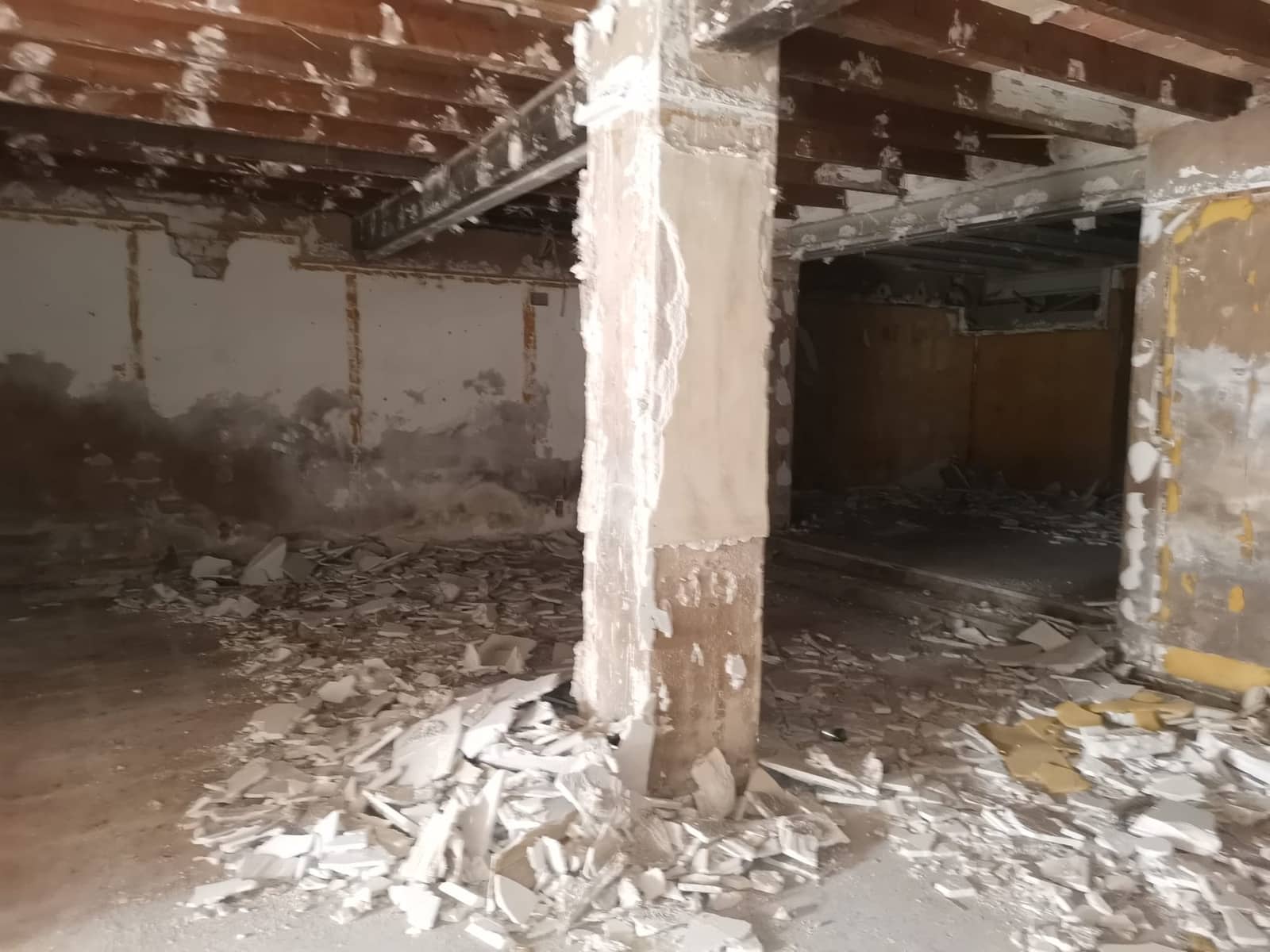 Local Commercial à vendre à Denia - 170 000 € (Ref: 8776878)