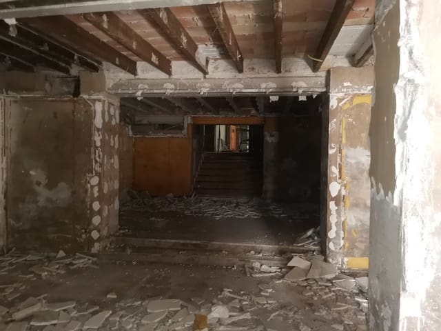 Commercieel te koop in Centro Urbano, Dénia - € 170.000 (Ref: 8776878)