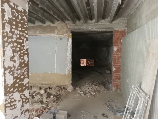 Commercieel te koop in Centro Urbano, Dénia - € 170.000 (Ref: 8776878)