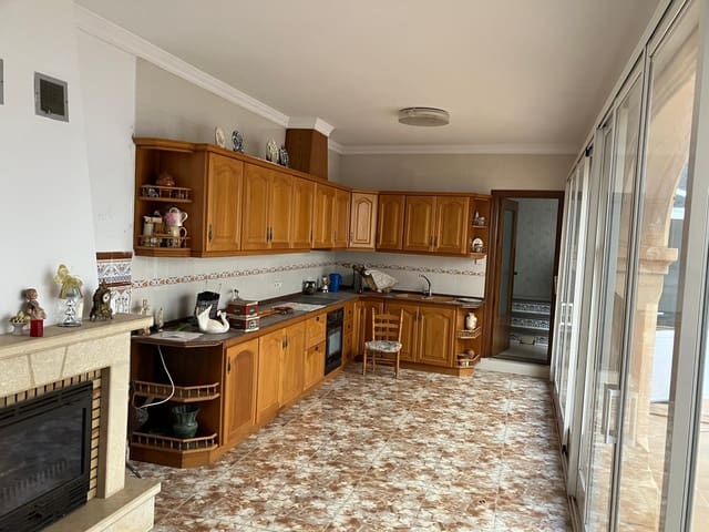 Byhus til salg i Pedreguer med garage - € 350.000 (Ref: 8814653)