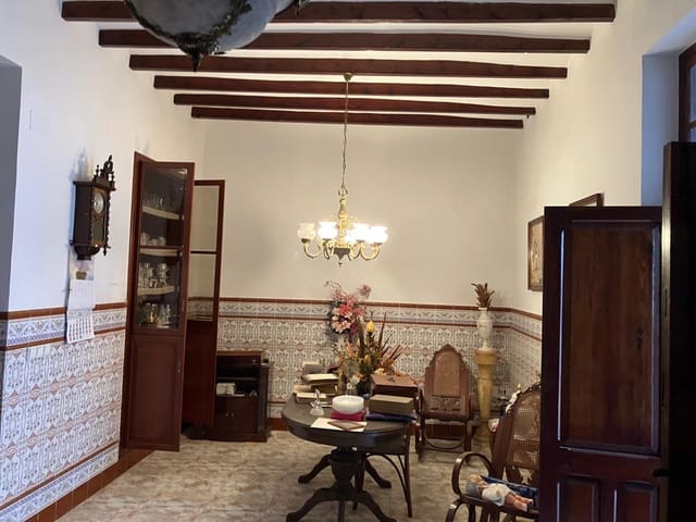 Byhus til salg i Pedreguer med garage - € 350.000 (Ref: 8814653)