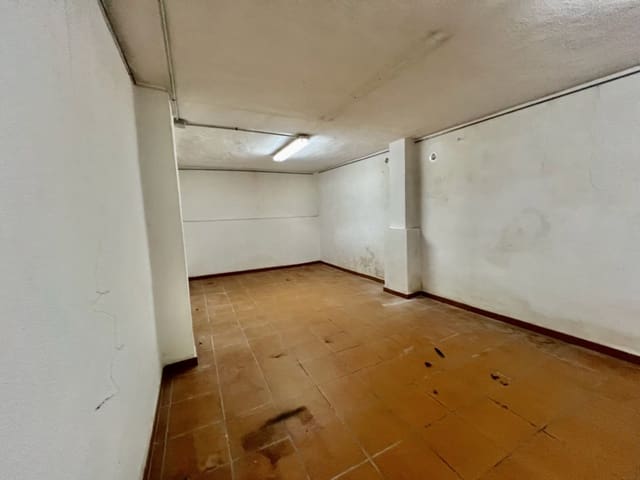 Commercieel te koop in Centro Urbano, Dénia met garage - € 275.000 (Ref: 8866479)