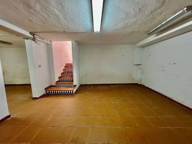 Commercieel te koop in Centro Urbano, Dénia met garage - € 275.000 (Ref: 8866479)