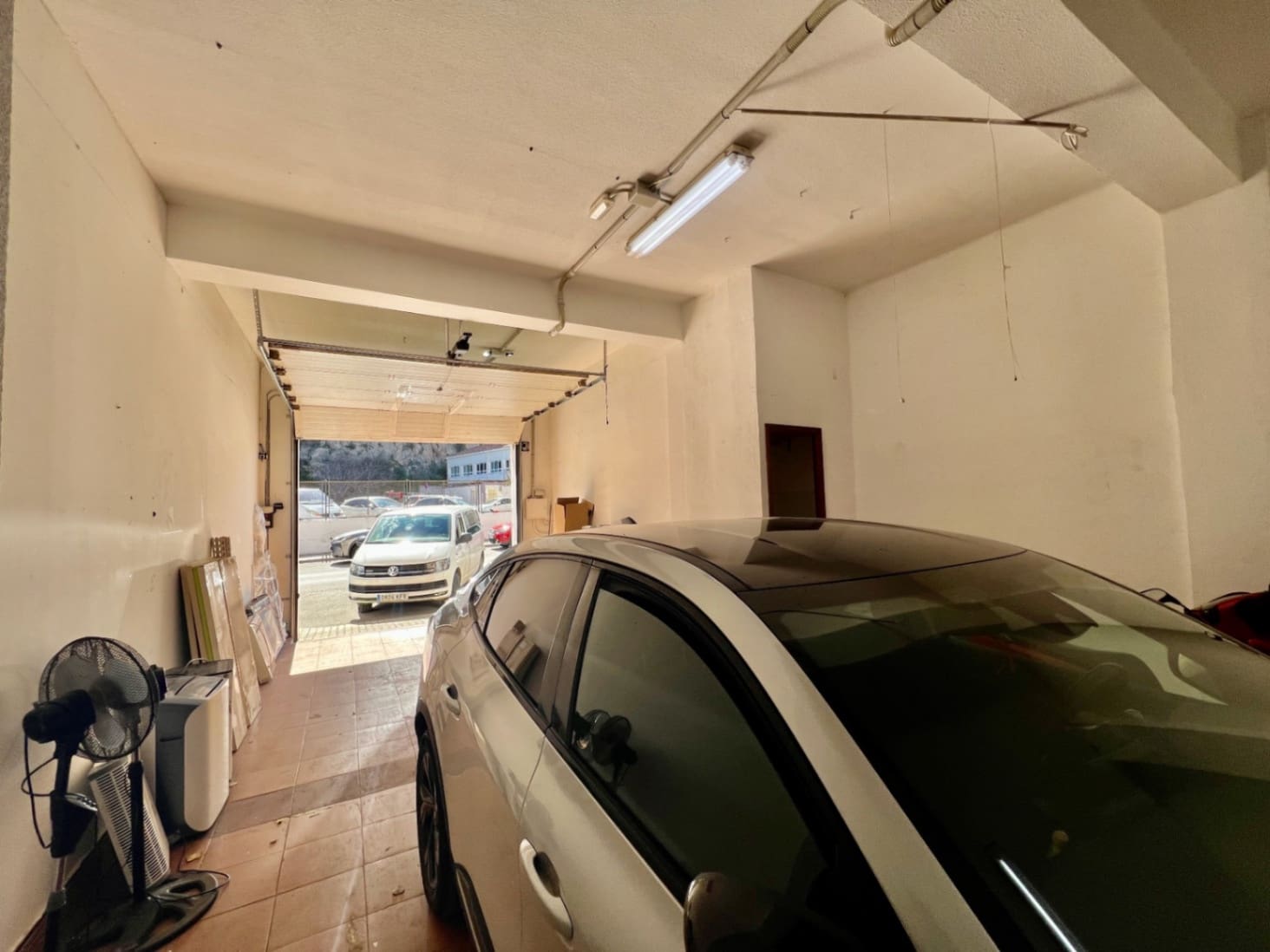 Commercial for sale in Denia with garage - € 275,000 (Ref: 8866479)
