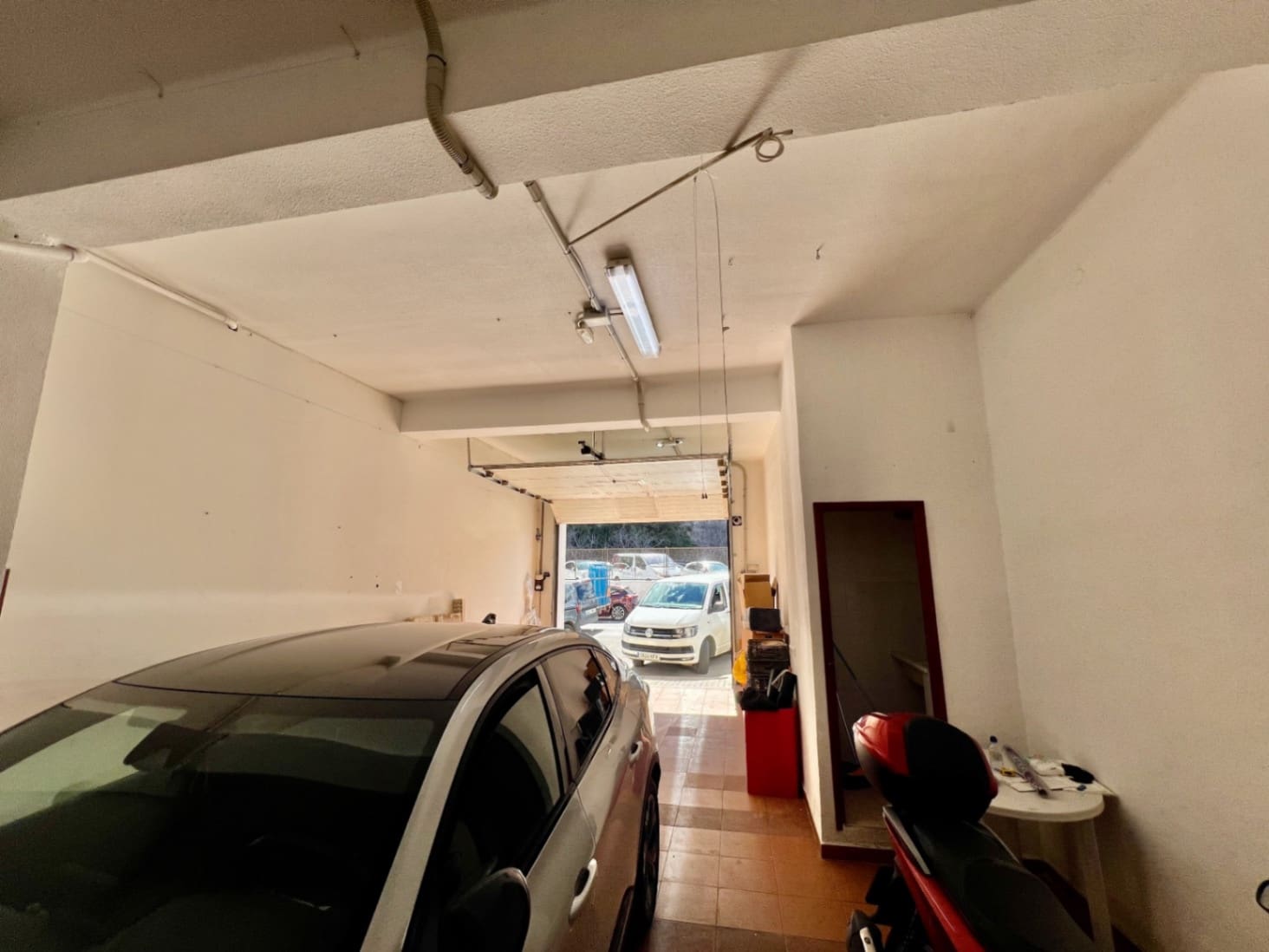 Commercial for sale in Denia with garage - € 275,000 (Ref: 8866479)