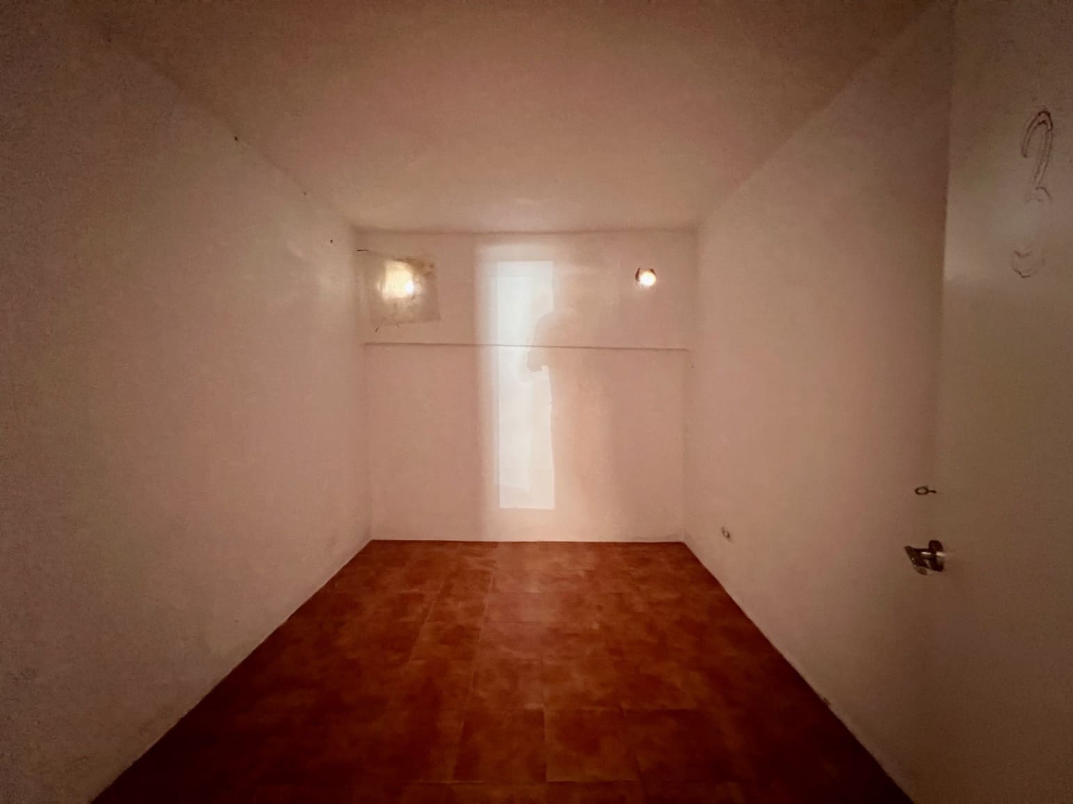 Commercial for sale in Denia with garage - € 275,000 (Ref: 8866479)