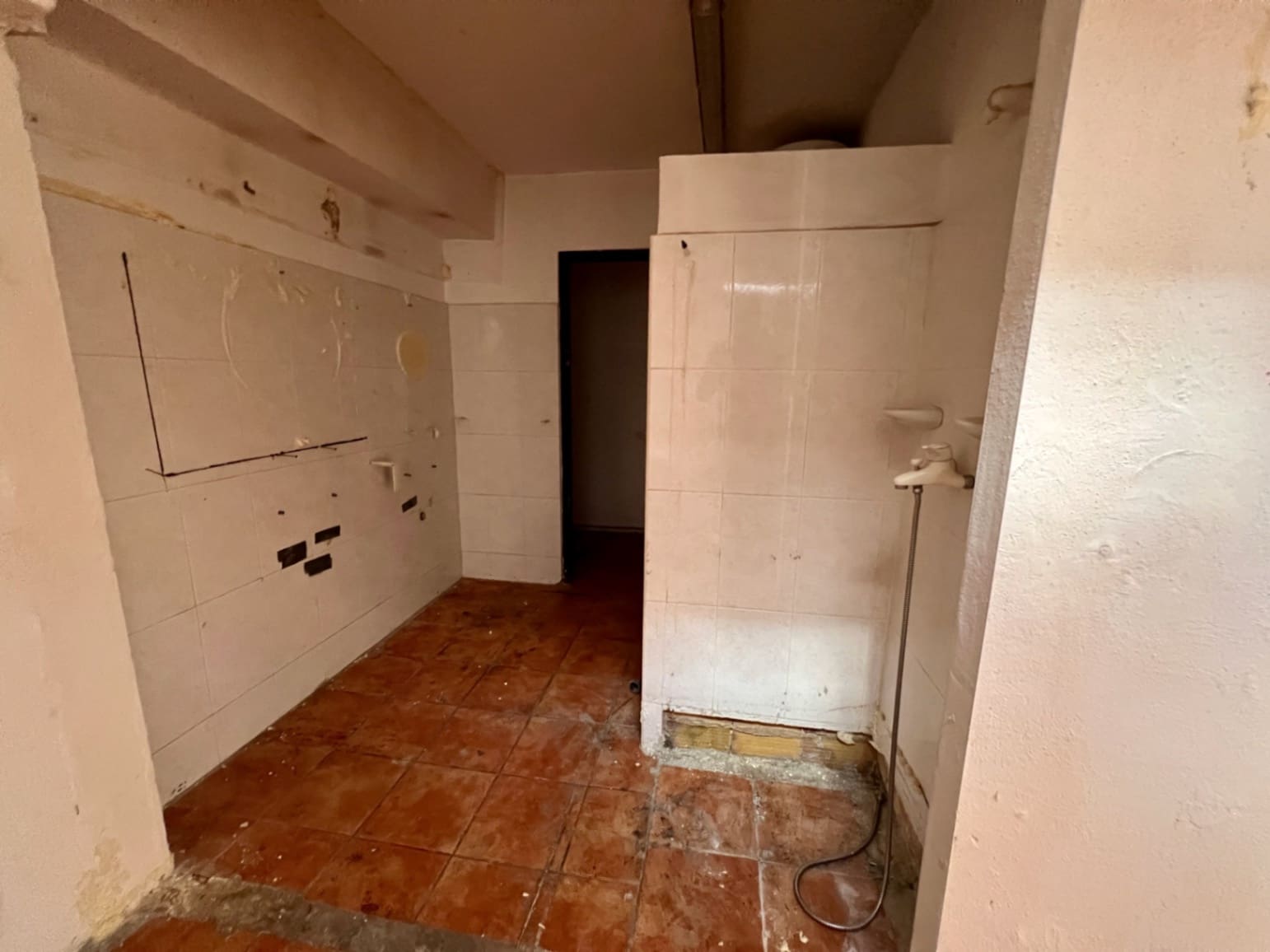 Commercial for sale in Denia with garage - € 275,000 (Ref: 8866479)