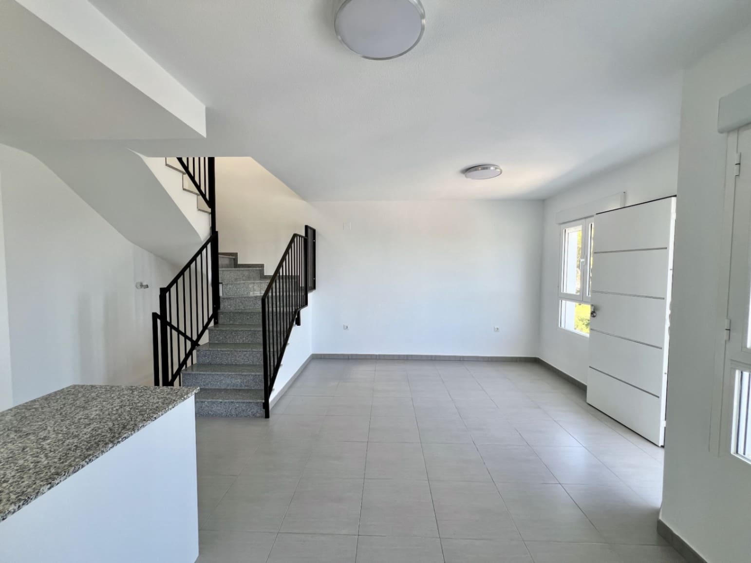 3 bedroom Townhouse for rent in Pedreguer with pool garage - € 1,200 (Ref: 8901600)