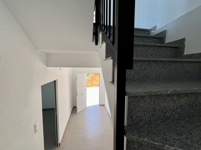 3 bedroom Townhouse for rent in Pedreguer with pool garage - € 1,200 (Ref: 8901600)