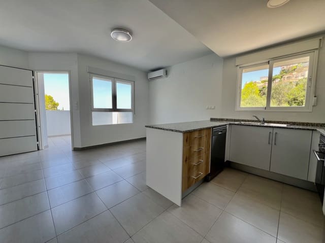 3 bedroom Townhouse for rent in Pedreguer with pool garage - € 1,200 (Ref: 8901600)