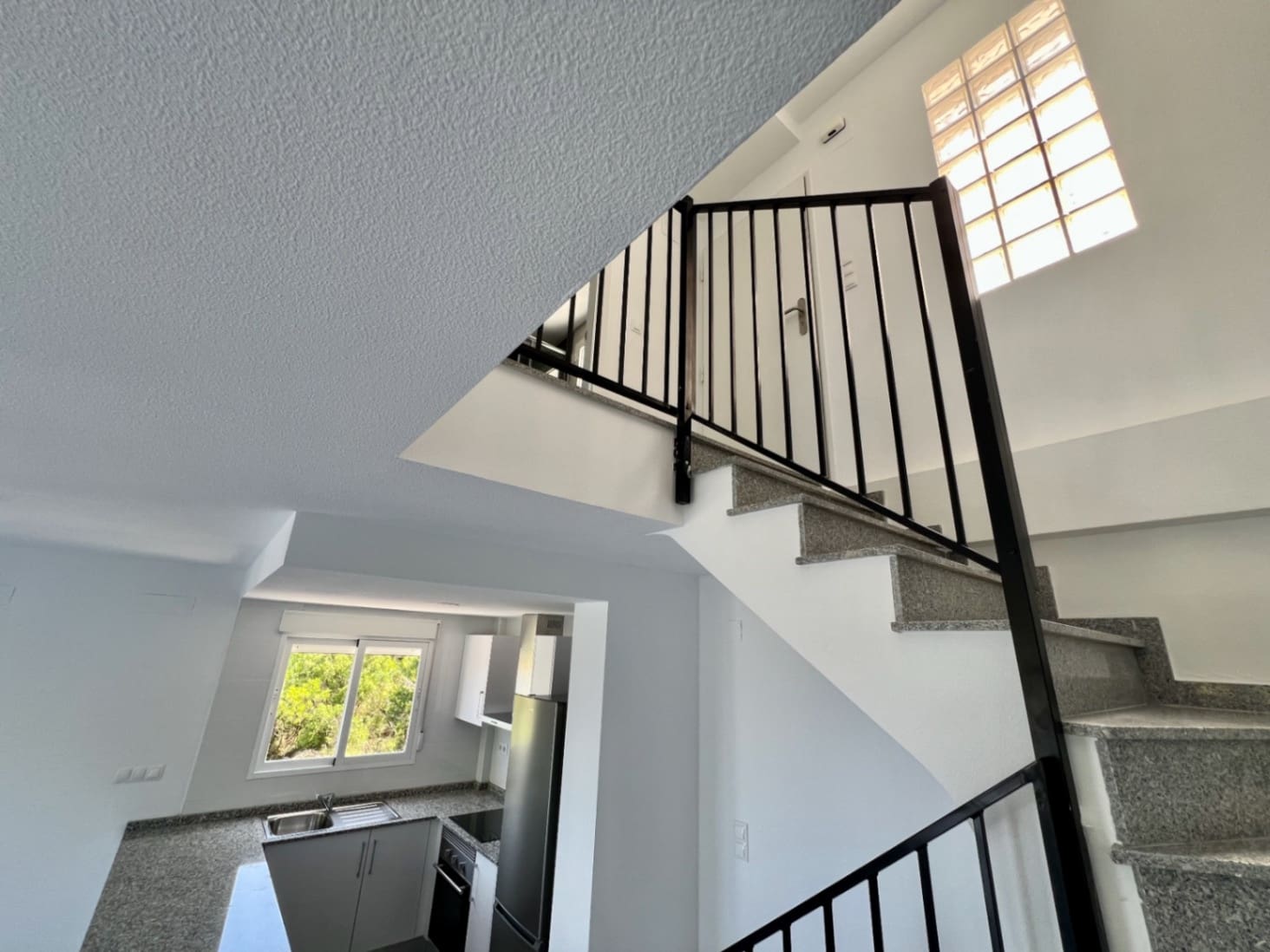 3 bedroom Townhouse for rent in Pedreguer with pool garage - € 1,200 (Ref: 8901600)